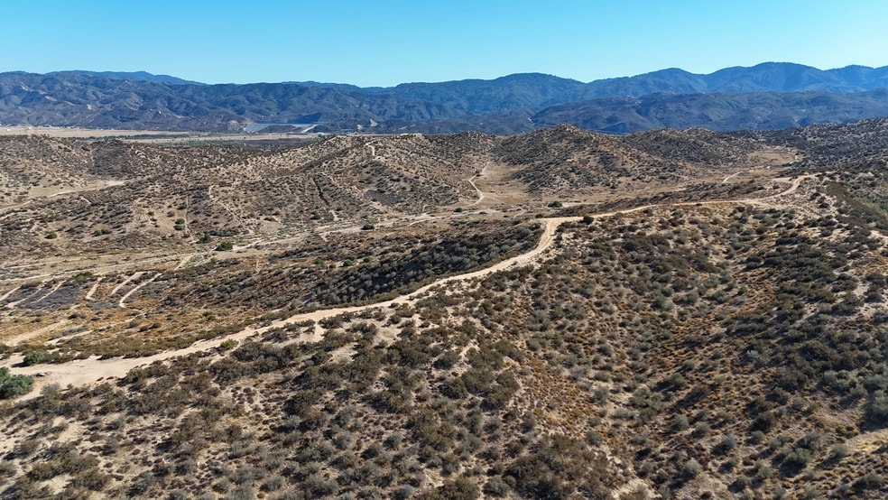 Terrain dans Hesperia, CA à vendre - Aérien – Image 2 sur 5