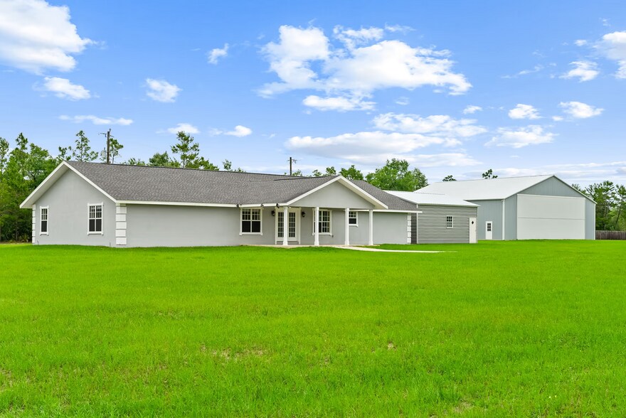 22303 Longleaf Rd NW, Fountain, FL à vendre - Photo de l’immeuble – Image 2 sur 9