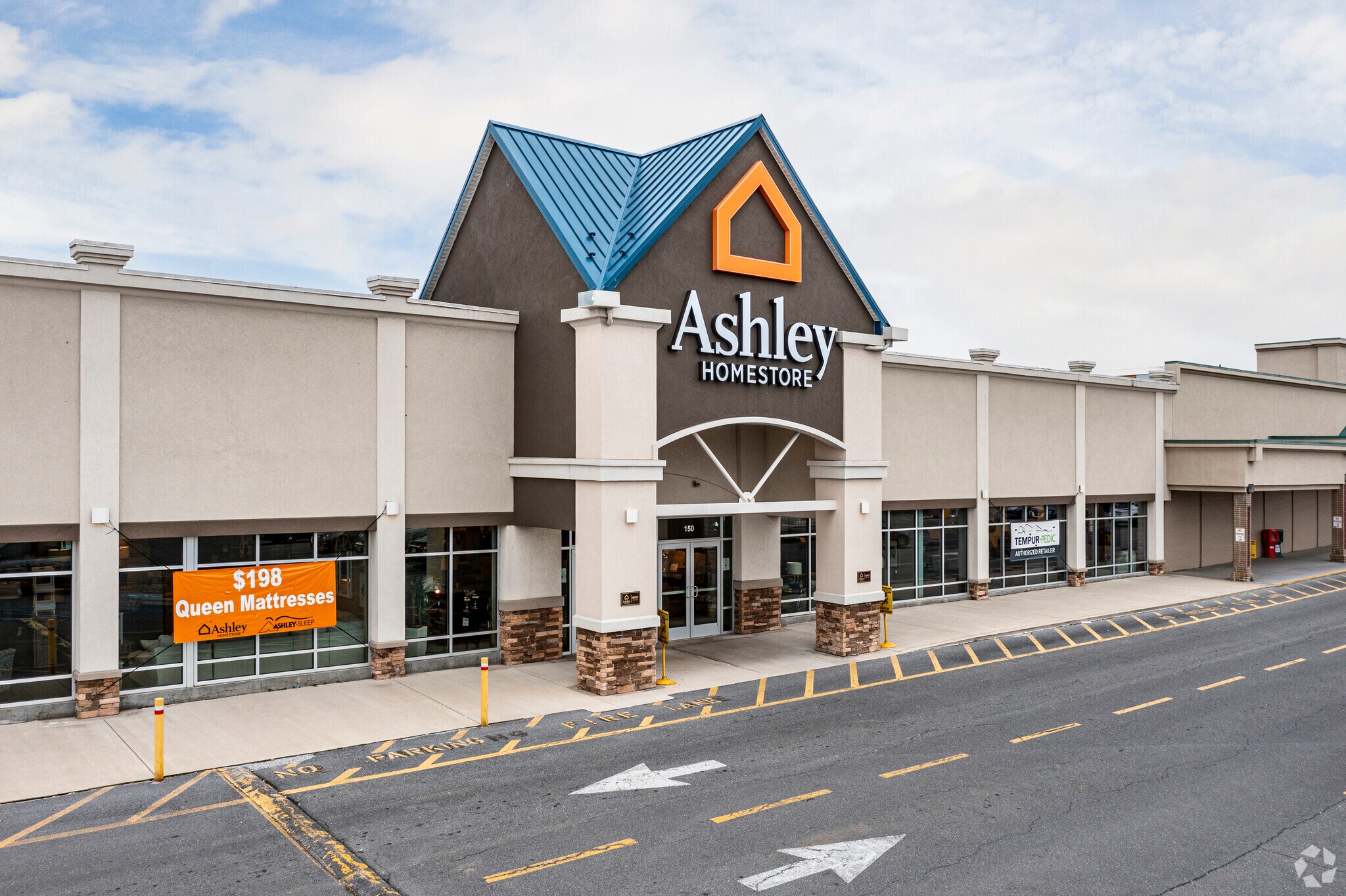 130-190 Delco Plz, Winchester, VA à louer Photo principale– Image 1 sur 13