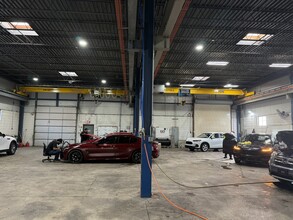 731 Morse Ave, Schaumburg, IL à vendre Photo de l’immeuble– Image 2 sur 3