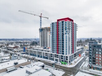 Plus de détails pour 475 King St E, Kitchener, ON - Local commercial à louer