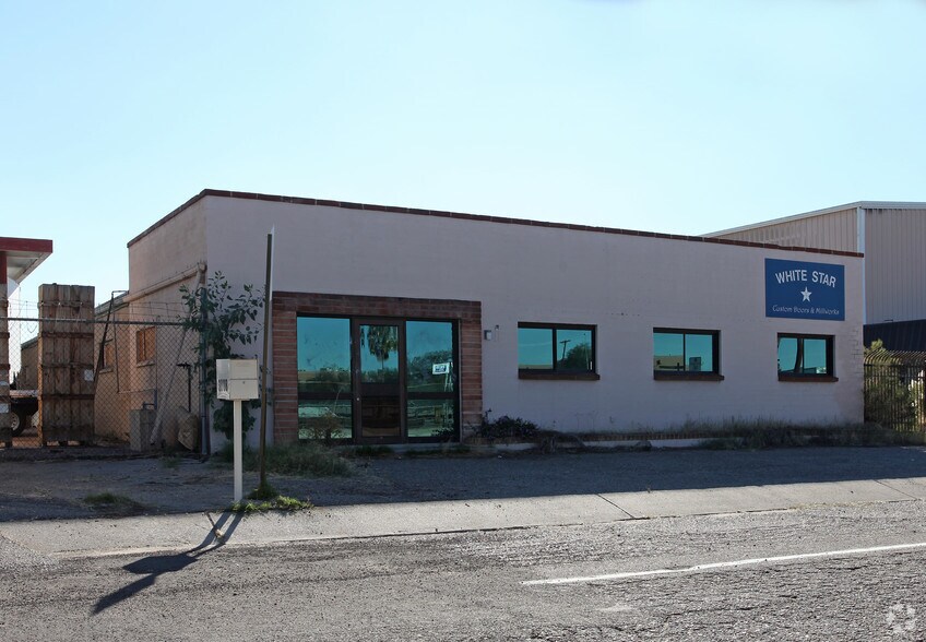 3760 & 3768 East 37th St portefeuille de 2 biens à vendre sur LoopNet.fr - Photo principale – Image 1 sur 3