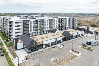 5335-5397 Edgemont Blvd NW, Edmonton, AB - VUE AÉRIENNE vue de carte - Image1