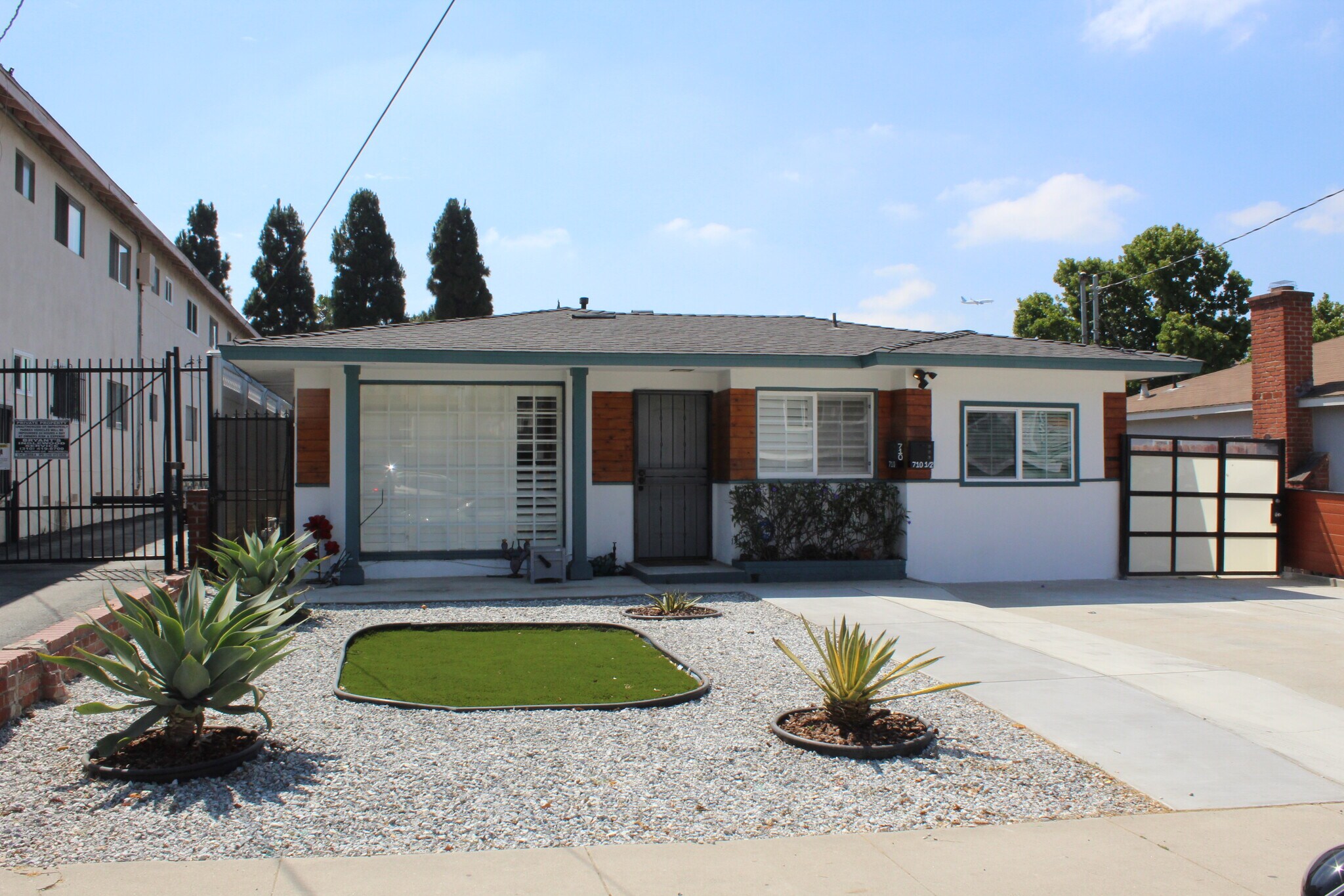 710 Venice Way, Inglewood, CA à vendre Photo de l’immeuble– Image 1 sur 24
