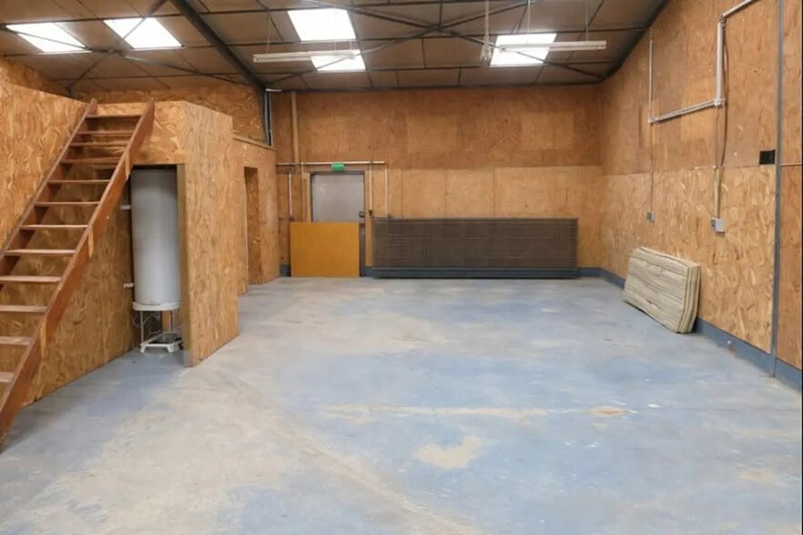 Local d’activités dans Baden à louer - Photo intérieure – Image 3 sur 3