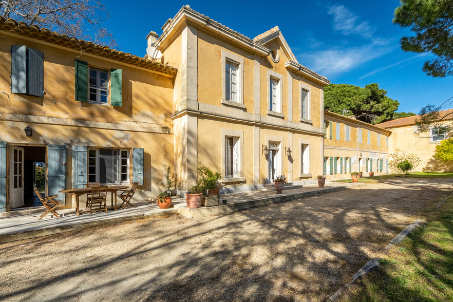 Mas de Badet, Saintes-Maries-de-la-Mer à vendre - Photo de l’immeuble – Image 3 sur 27