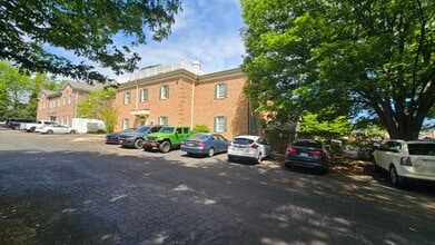 550 Broadview Ave, Warrenton, VA à louer Photo intérieure– Image 2 sur 13