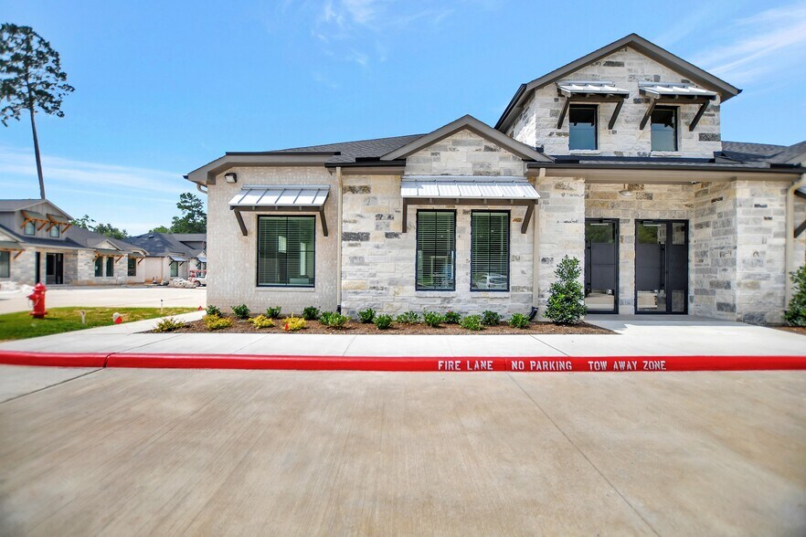 31360 Nichols Sawmill Rd, Magnolia, TX à louer - Photo de l’immeuble – Image 3 sur 23