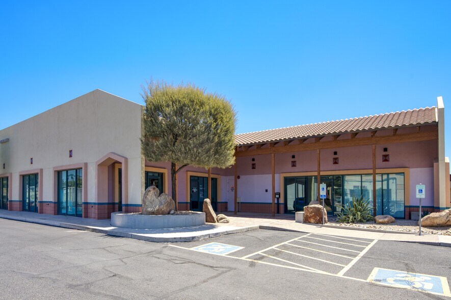 14245 W Grand Ave, Surprise, AZ à vendre - Photo de l’immeuble – Image 2 sur 8