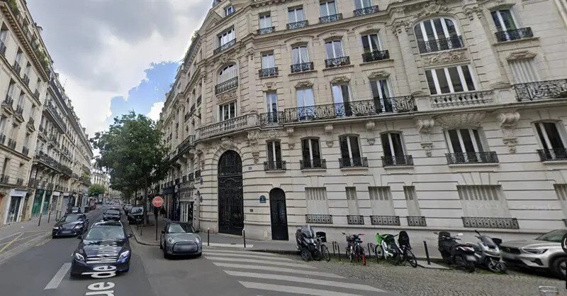 Local commercial dans Paris à louer - Photo de l’immeuble – Image 1 sur 4