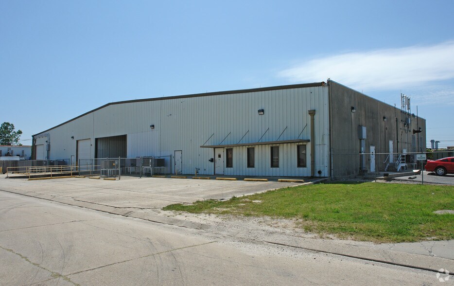 1327 Danville St, Kenner, LA à louer - Photo de l’immeuble – Image 2 sur 2