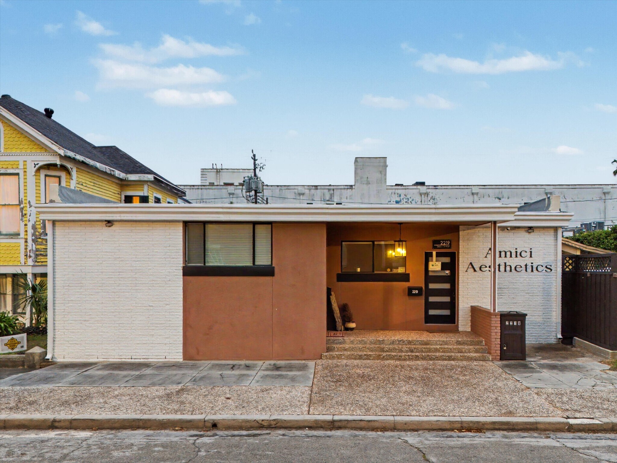 2217 Sealy St, Galveston, TX à vendre Photo principale– Image 1 sur 33