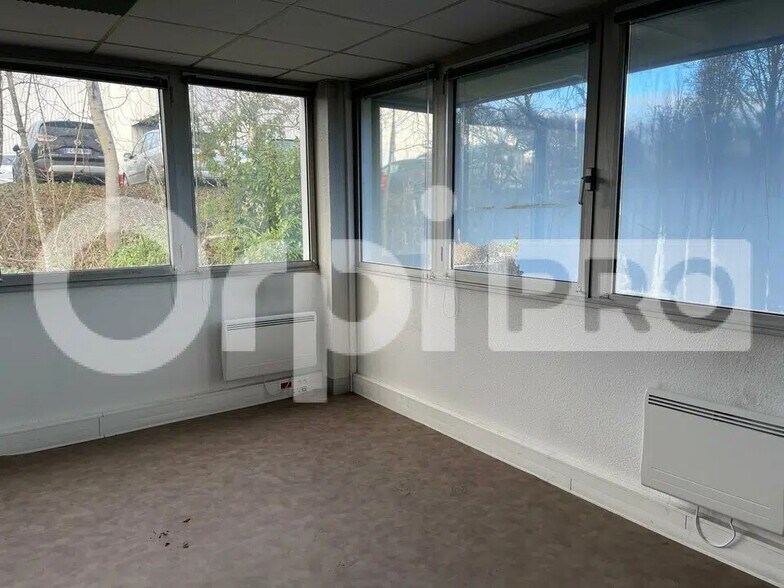 Bureau dans Limoges à vendre - Photo de l’immeuble – Image 3 sur 8