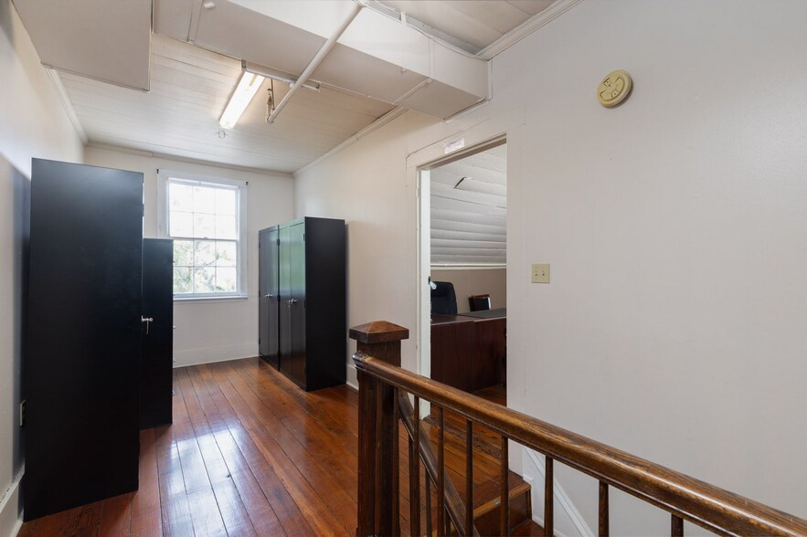 245 Intendencia St, Pensacola, FL à louer - Photo de l’immeuble – Image 2 sur 36