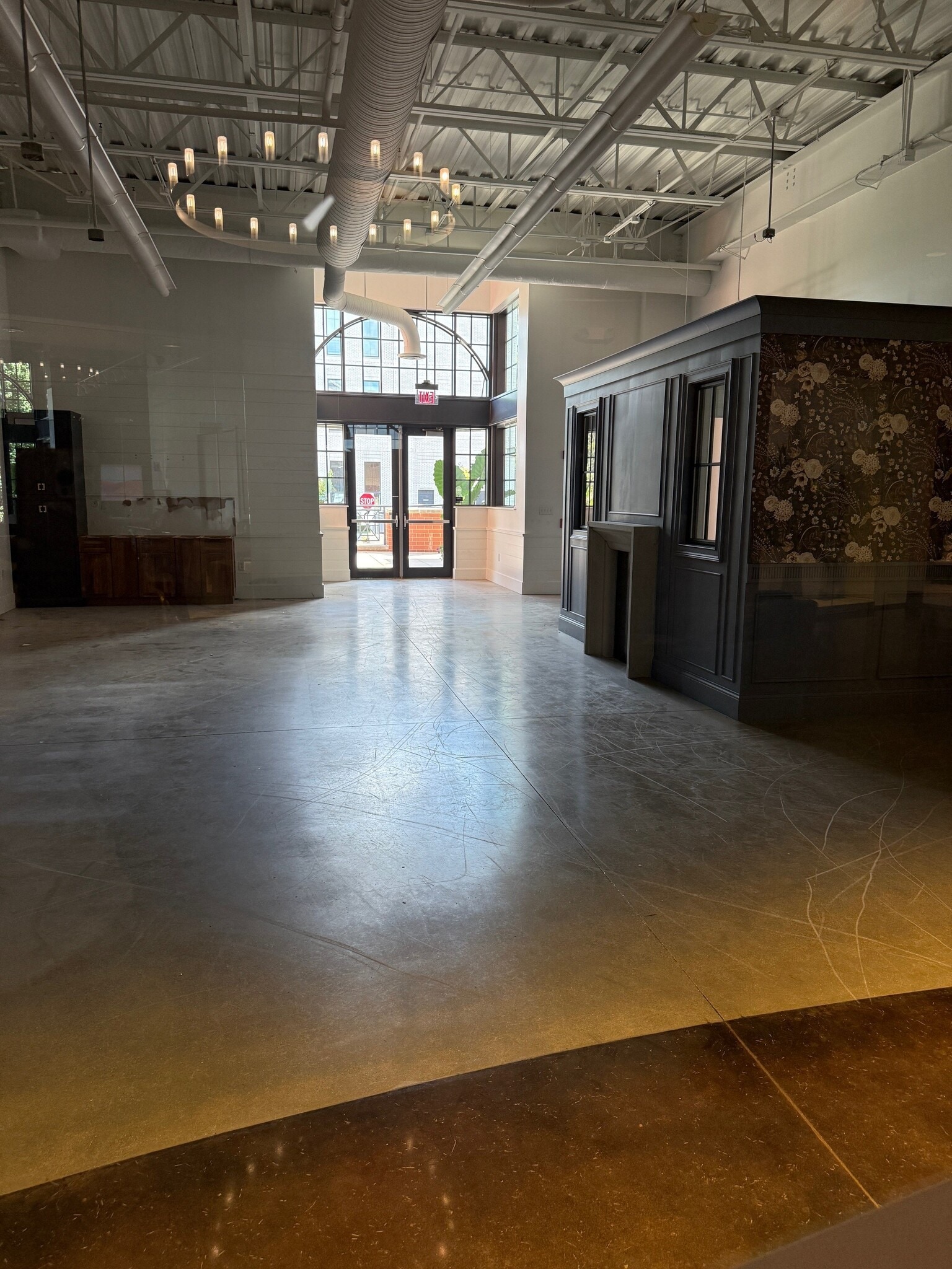 200 S Rangeline Rd, Carmel, IN à louer Photo intérieure– Image 1 sur 2