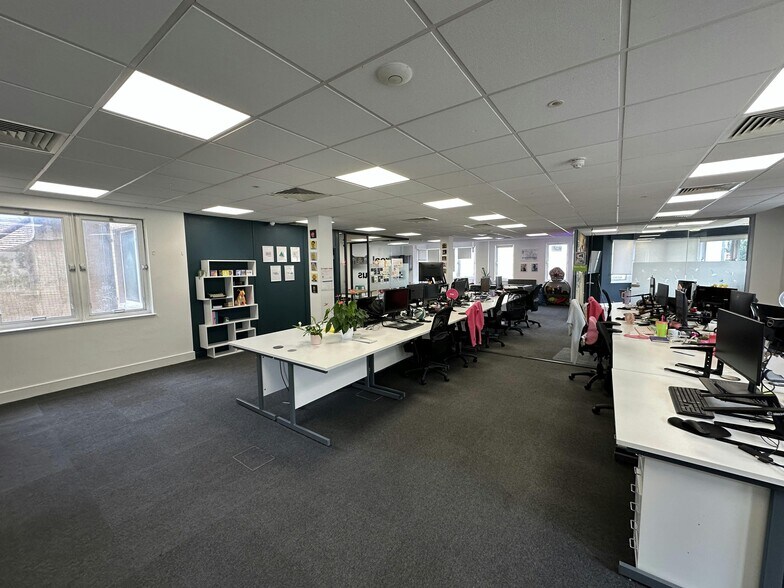 9 Castle Sq, Brighton à louer - Photo de l’immeuble – Image 3 sur 10
