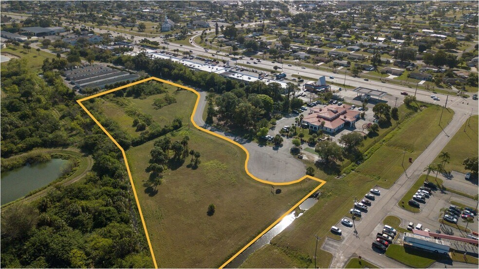 1450-1490 East Pointe Drive, Lehigh Acres, FL à vendre - Photo de l’immeuble – Image 3 sur 4