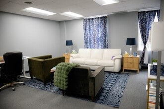 828 Dulaney Valley Rd, Towson, MD à louer Photo intérieure– Image 1 sur 7