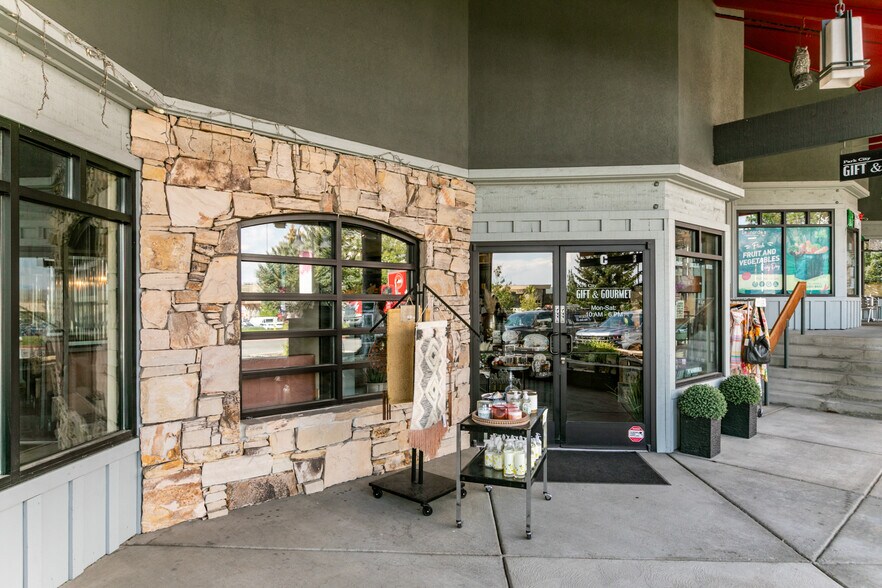 6300 N Sagewood Dr, Park City, UT à louer - Photo de l’immeuble – Image 3 sur 15