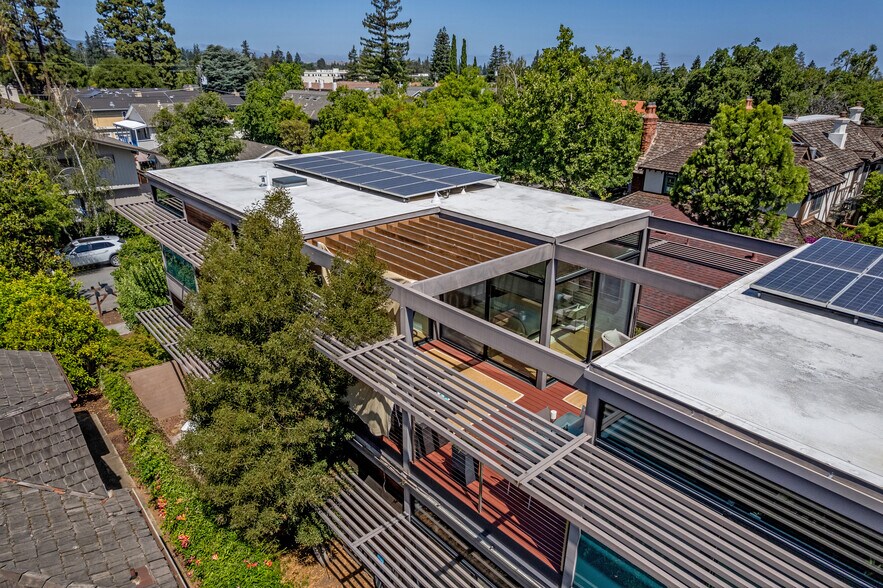 569 Lassen St, Los Altos, CA à vendre - Photo de l’immeuble – Image 3 sur 34
