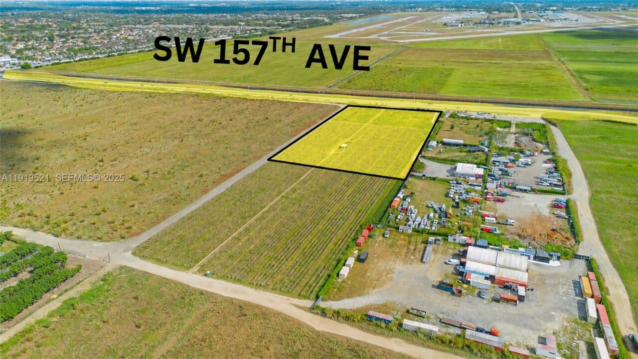 12790 SW 157th Ave, Miami, FL à louer Photo de l’immeuble– Image 1 sur 7