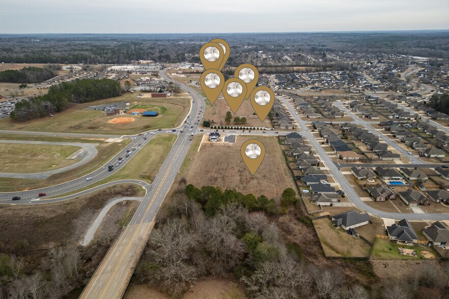 9-16 Rose Blvd, Northport, AL à vendre - Photo principale – Image 1 sur 10