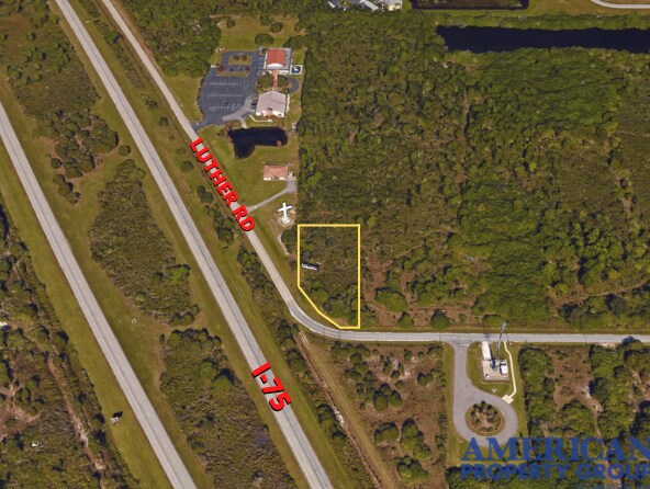 2420 Luther Rd, Punta Gorda, FL à vendre - Photo de l’immeuble – Image 2 sur 2