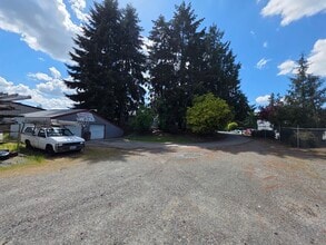 13819 Meridian Ave E, Puyallup, WA à louer Photo intérieure– Image 2 sur 11