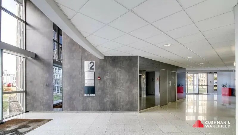 Bureau dans Pessac à louer - Hall d’entrée – Image 3 sur 4