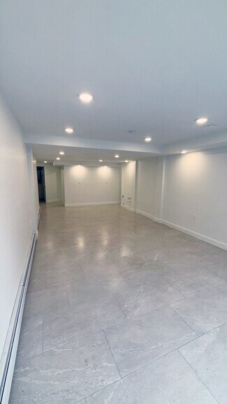 Plus de détails pour 2801 John F Kennedy Blvd, Jersey City, NJ - Local commercial à louer