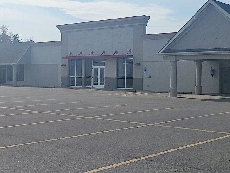 8560-8578 Market St, Boardman, OH à louer - Photo de l’immeuble – Image 1 sur 3