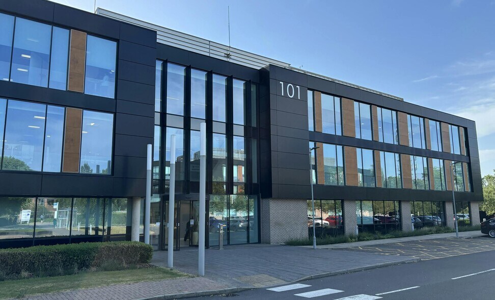 101 Park Dr, Milton à louer - Photo de l’immeuble – Image 1 sur 2