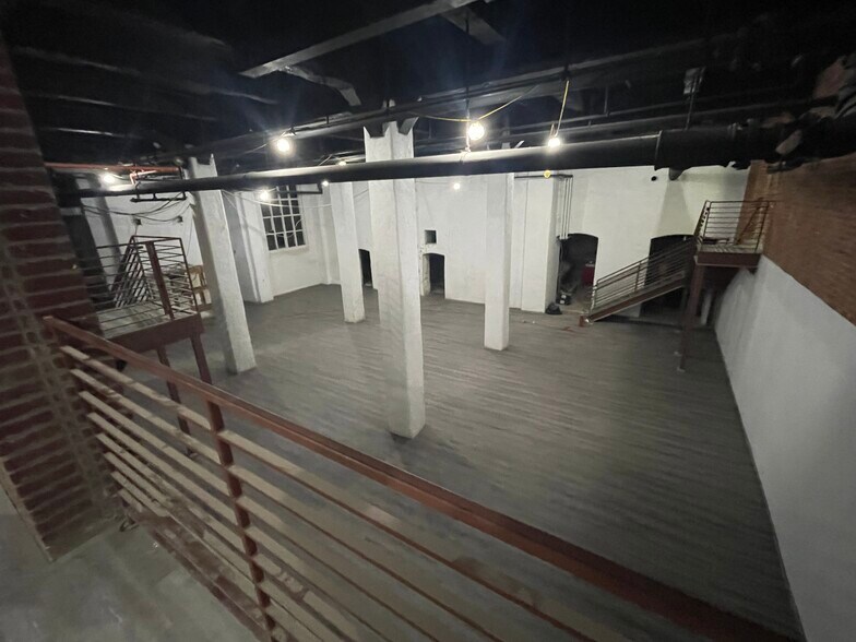 1008-1010 Arch St, Philadelphia, PA à louer - Photo de l’immeuble – Image 2 sur 17