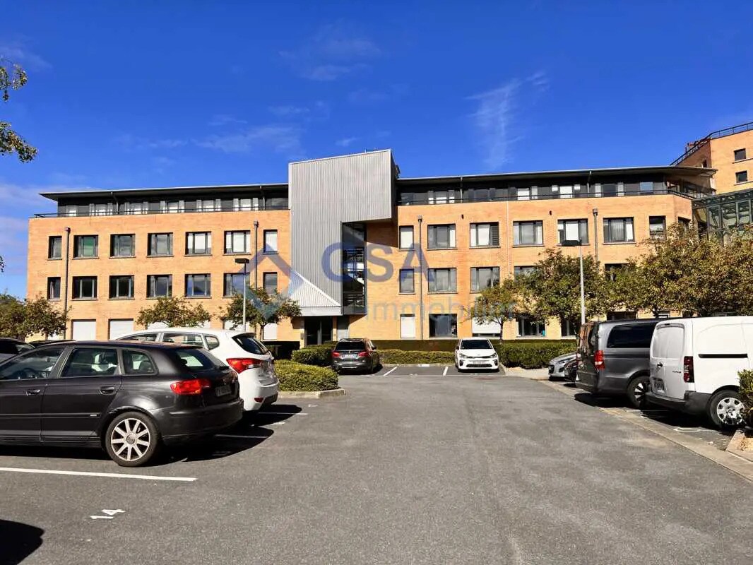 Bureau dans Évry-Courcouronnes à louer Photo de l’immeuble– Image 1 sur 9