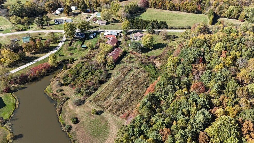 8820 N Old State Road 37, Bloomington, IN à vendre - Photo de l’immeuble – Image 3 sur 10