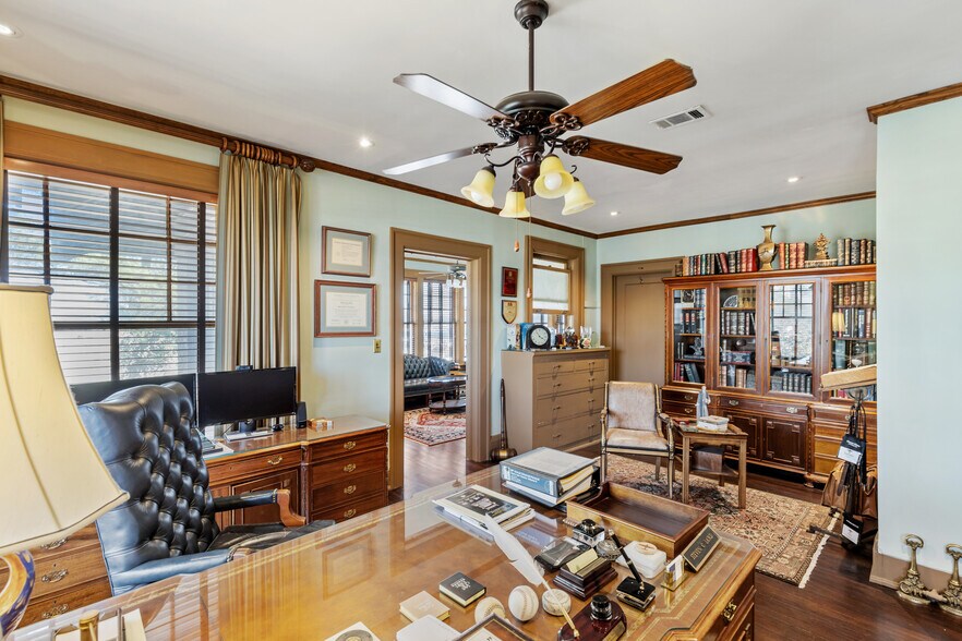 1119 Pennsylvania Ave, Fort Worth, TX à vendre - Photo intérieure – Image 2 sur 20
