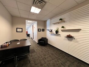 8911 S Sandy Pky, Sandy, UT à louer Photo intérieure– Image 1 sur 2