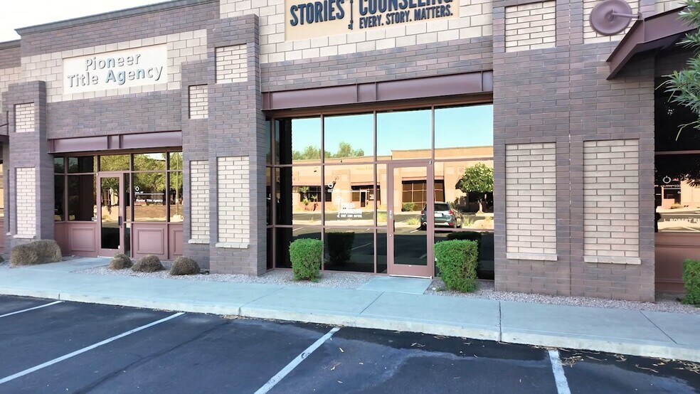 4864 E Baseline Rd, Mesa, AZ à louer - Vidéo sur l’annonce professionnelle – Image 2 sur 33