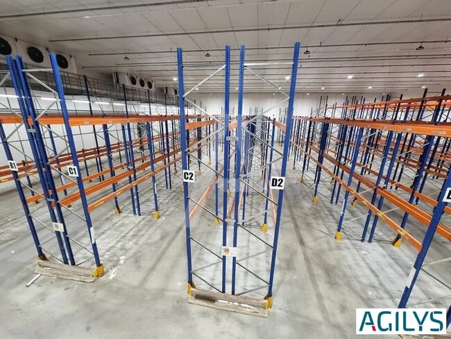 Plus de détails pour Bureau, Local d'activités à louer