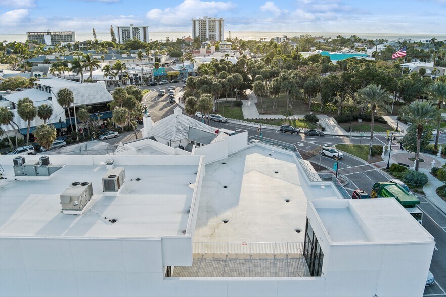 462 John Ringling Blvd, Sarasota, FL à louer - Photo de l’immeuble – Image 2 sur 21
