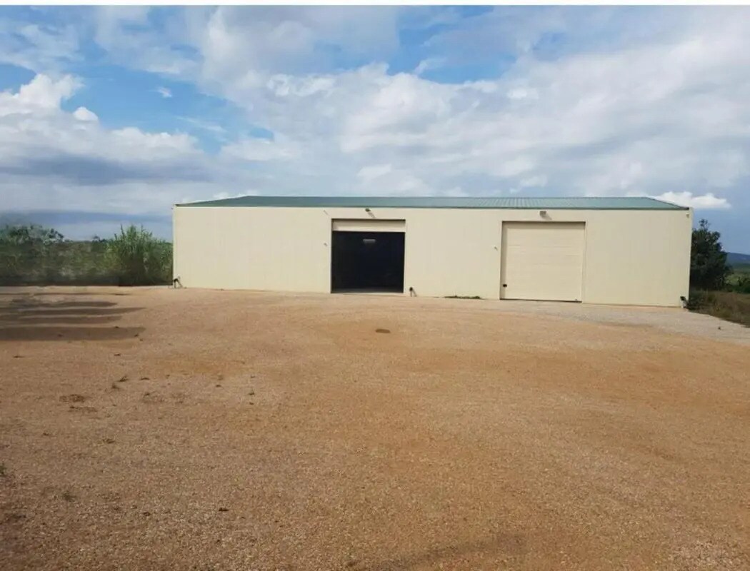 Industriel/Logistique dans Saint-Vincent-de-Barbeyrargues à vendre Photo de l’immeuble– Image 1 sur 4