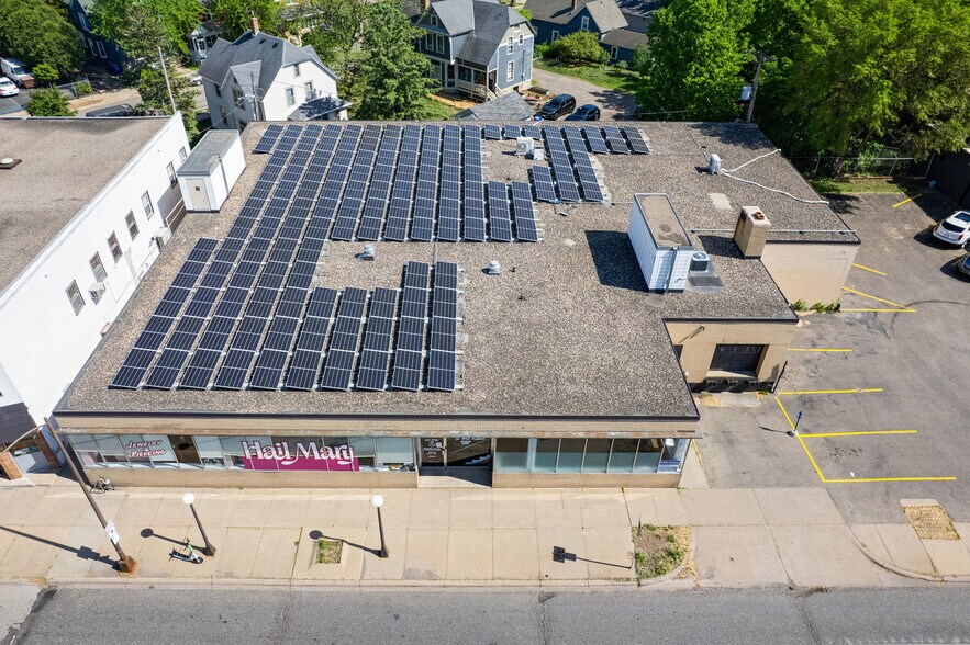 678 7th St W, Saint Paul, MN à louer - Photo de l’immeuble – Image 3 sur 27