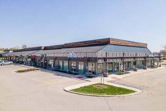 Plus de détails pour 7204-7246 University Ave, Windsor Heights, IA - Local commercial à louer