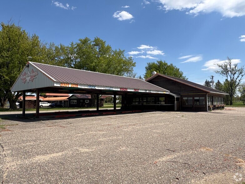 E4851 US Highway 14, Spring Green, WI à vendre - Photo principale – Image 1 sur 9