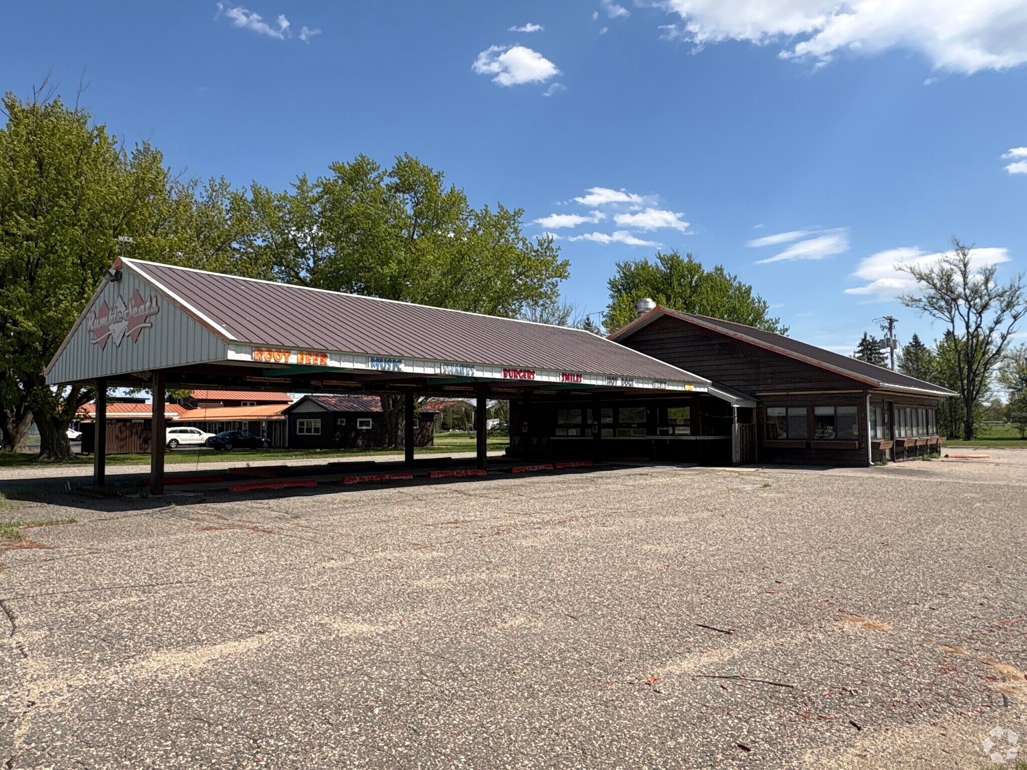 E4851 US Highway 14, Spring Green, WI à vendre Photo principale– Image 1 sur 10