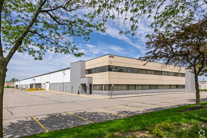 34800 Goddard Rd, Romulus, MI à vendre - Photo principale – Image 1 sur 1