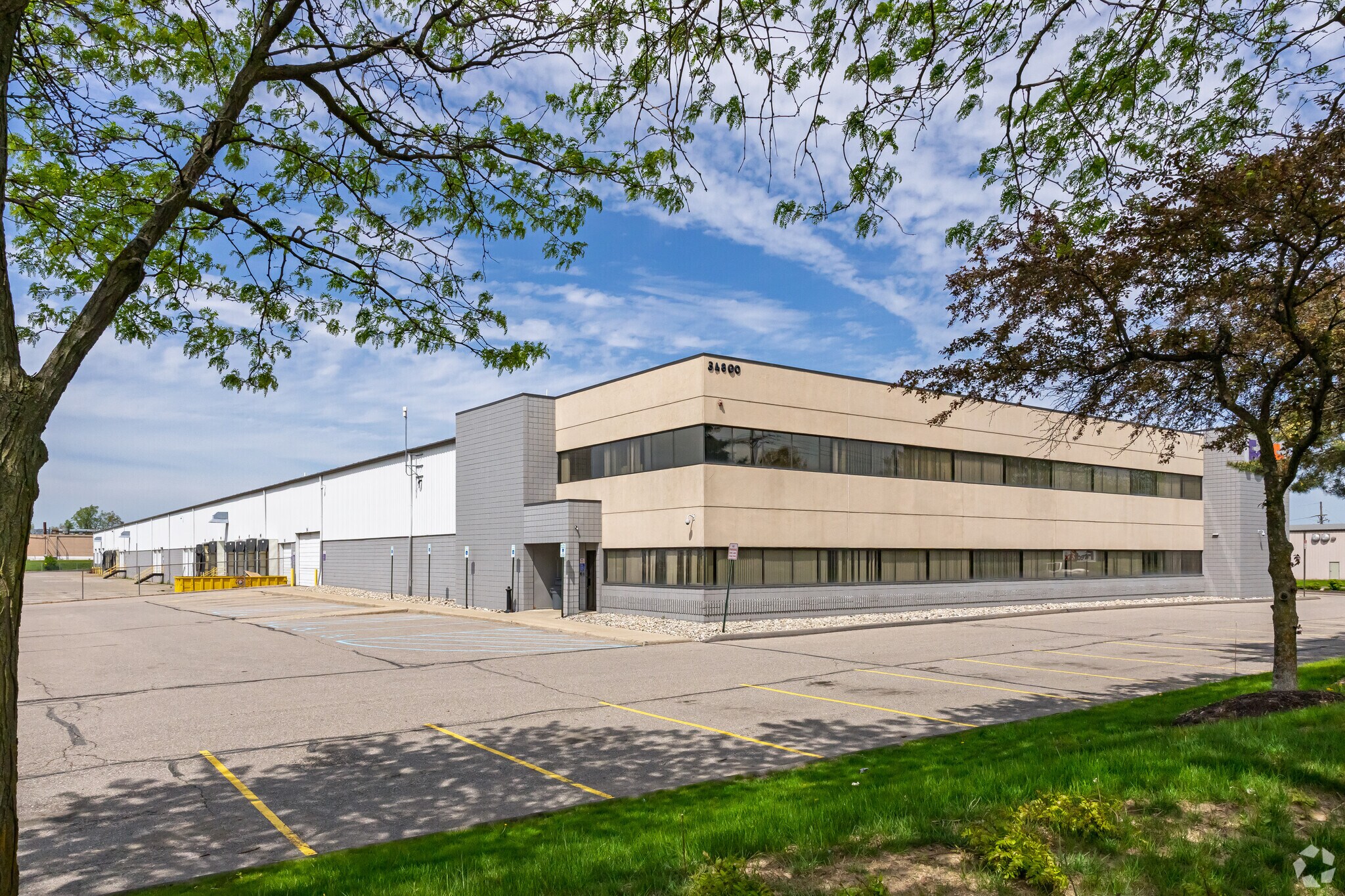 34800 Goddard Rd, Romulus, MI à vendre Photo principale– Image 1 sur 1