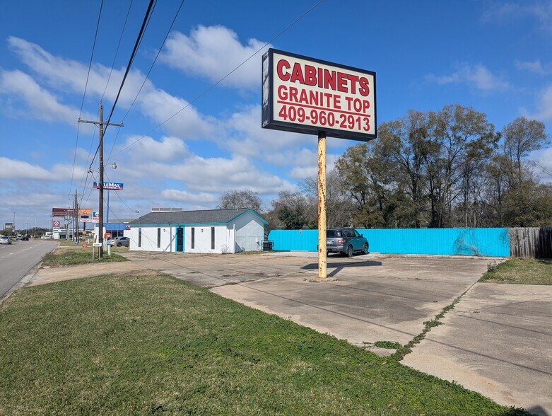 5310 Eastex Fwy, Beaumont, TX à vendre - Photo principale – Image 1 sur 15