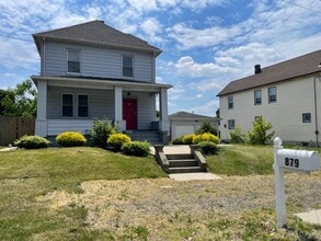 879 Upper Main St, South Amboy, NJ à vendre Photo intérieure– Image 2 sur 11