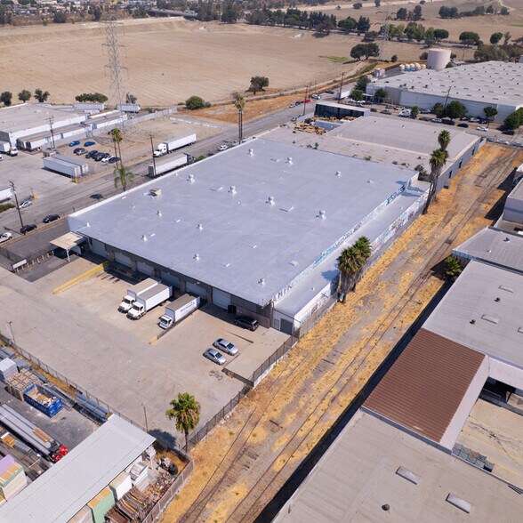 7240 Crider Ave, Pico Rivera, CA à louer - Aérien – Image 3 sur 11